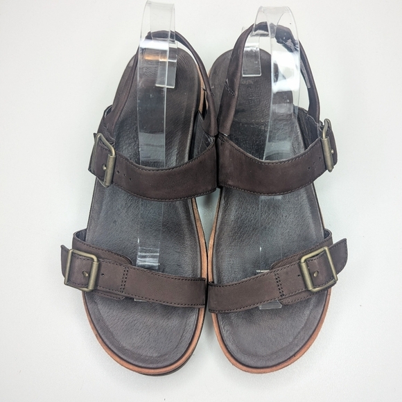 Merrell Brown Sandals - Picture 2 of 8